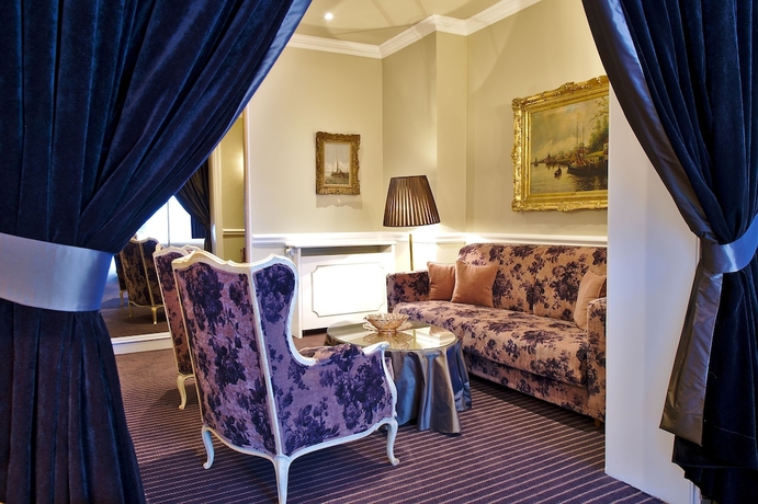 Imagen de la habitación del Hotel Manos Premier. Foto 6