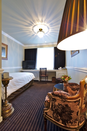 Imagen de la habitación del Hotel Manos Premier. Foto 7