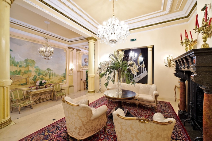 Imagen de los interiores del Hotel Manos Premier. Foto 17