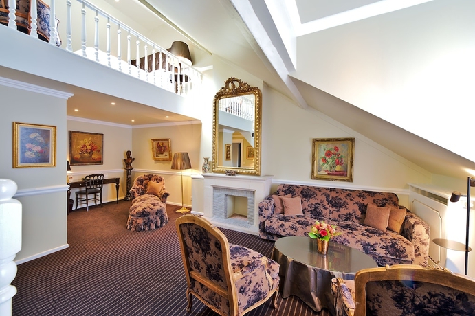 Imagen de la habitación del Hotel Manos Premier. Foto 10