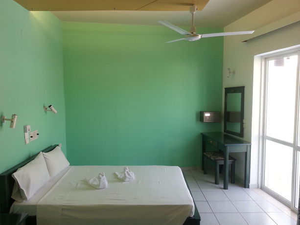 Imagen de la habitación del Hotel Manos Studios. Foto 7