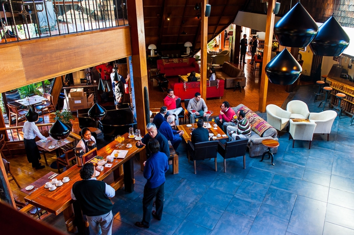 Imagen del bar/restaurante del Hotel Manquehue. Foto 4