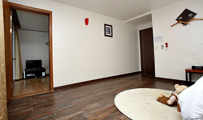 Imagen de la habitación del Hotel Manripo Hotel. Foto 5