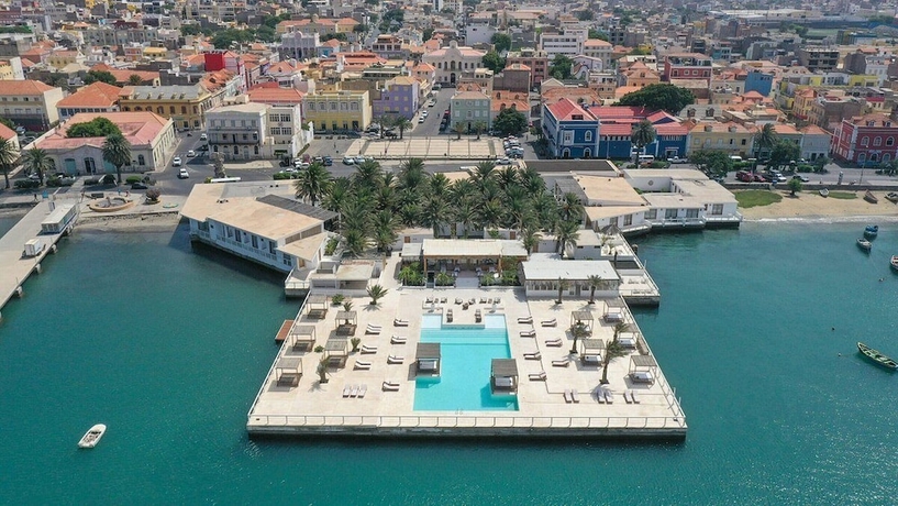 Imagen general del Hotel Mansa Marina. Foto 1