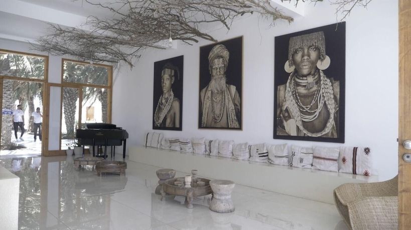 Imagen de los interiores del Hotel Mansa Marina. Foto 16