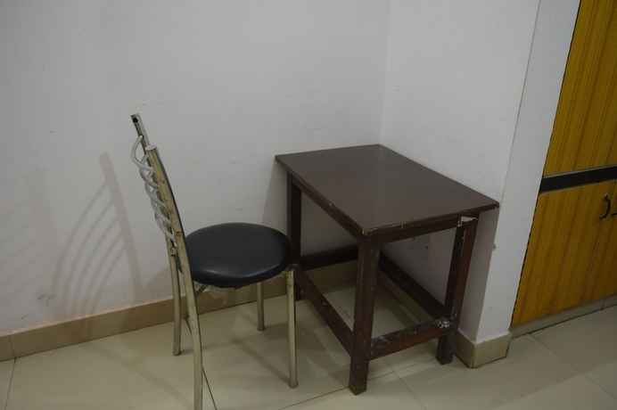 Imagen de la habitación del Hotel Mansarovar and Banquets. Foto 14