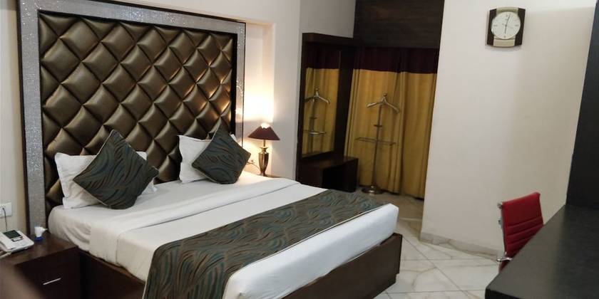 Imagen de la habitación del Hotel Mansarover Paradise. Foto 9