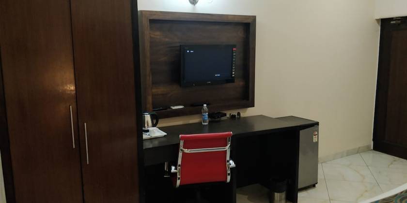 Imagen de la habitación del Hotel Mansarover Paradise. Foto 13