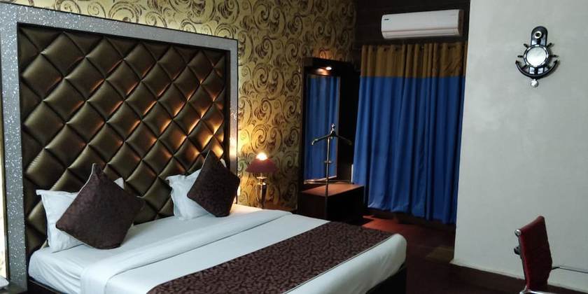 Imagen de la habitación del Hotel Mansarover Paradise. Foto 15