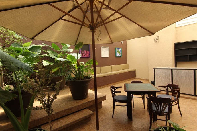 Imagen de los exteriores del Hotel Mansi&oacute;n Havre. Foto 8