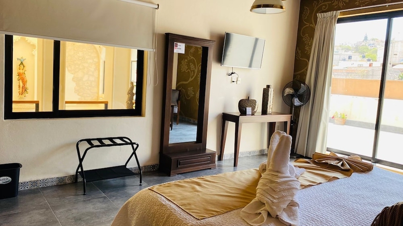 Imagen de la habitación del Hotel Mansi&oacute;n Leonor. Foto 7