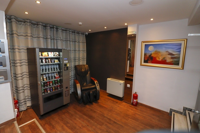 Imagen de los interiores del Hotel Mansion, Atenas. Foto 18