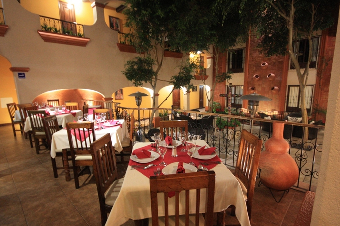 Imagen del bar/restaurante del Hotel Mansion Del Valle. Foto 3