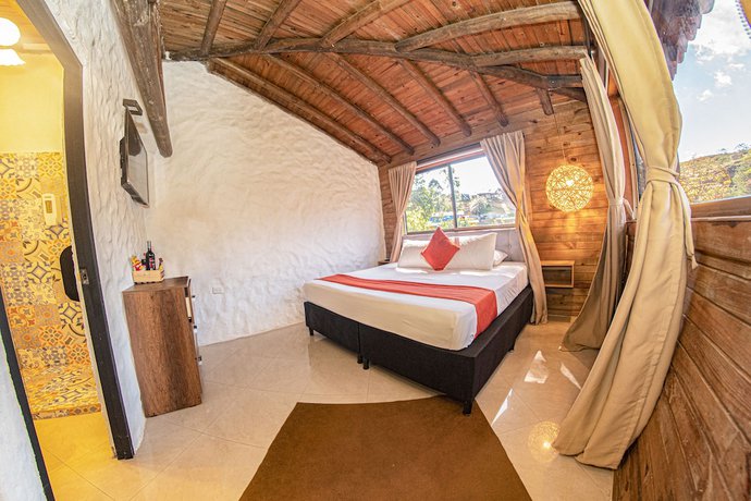 Imagen de la habitación del Hotel Mansion, Guatap&eacute;. Foto 14