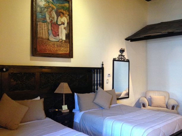 Imagen de la habitación del Hotel Mansion Iturbe. Foto 9
