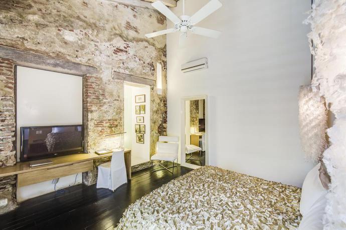 Imagen de la habitación del Hotel Mansion Tcherassi. Foto 12