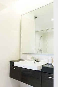 Imagen de la habitación del Hotel Mansion28 At Dharmawangsa. Foto 5