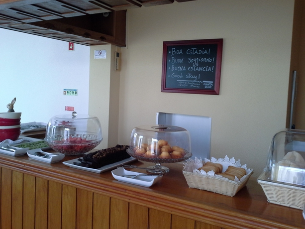 Imagen del bar/restaurante del Hotel Manta Guest. Foto 2