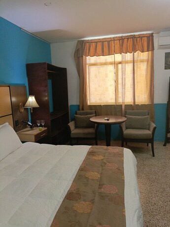 Imagen general del Hotel Manta Real. Foto 12