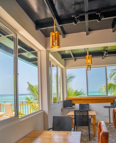 Imagen del bar/restaurante del Hotel Manta Sea View. Foto 8