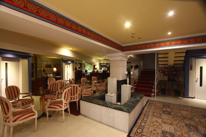 Imagen del bar/restaurante del Hotel Mantas, Loutraki - Perachora. Foto 3