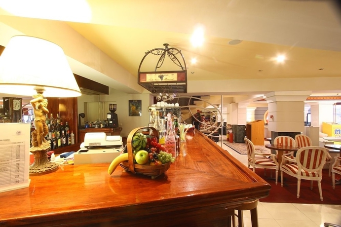 Imagen del bar/restaurante del Hotel Mantas, Loutraki - Perachora. Foto 11