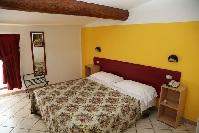 Imagen de la habitación del Hotel Mantegna Stazione. Foto 5