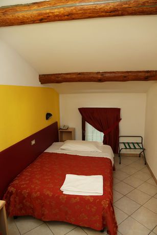 Imagen de la habitación del Hotel Mantegna Stazione. Foto 13