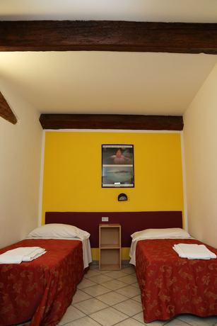 Imagen de la habitación del Hotel Mantegna Stazione. Foto 17