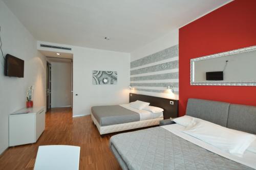 Imagen de la habitación del Hotel Mantova Residence. Foto 7