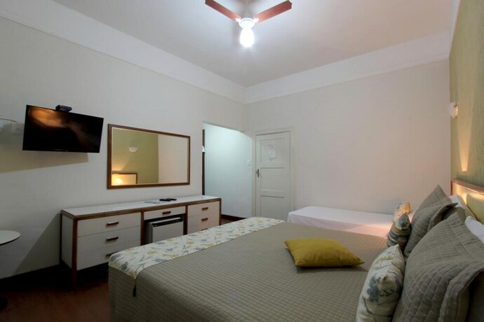 Imagen de la habitación del Hotel Mantovani. Foto 15