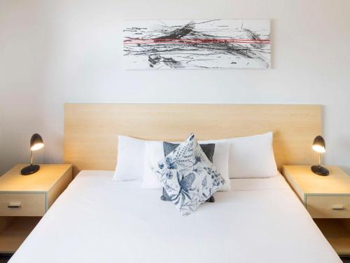 Imagen de la habitación del Hotel Mantra Castle Hill Sydney. Foto 10