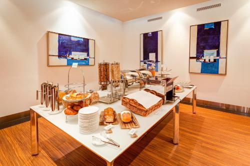 Imagen general del Hotel Mantra Charles. Foto 4