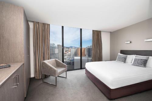 Imagen de la habitación del Hotel Mantra Collins. Foto 12