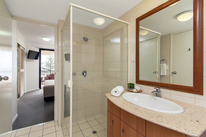 Imagen de la habitación del Hotel Mantra Coolangatta Beach. Foto 5
