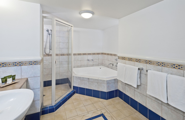 Imagen de la habitación del Hotel Mantra Crown Towers. Foto 6