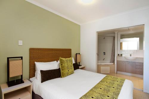 Imagen de la habitación del Hotel Mantra Ettalong Beach. Foto 8