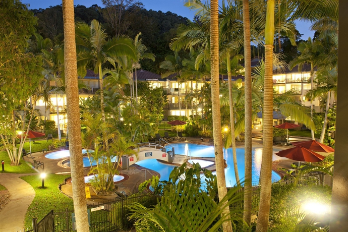 Imagen de la piscina del Hotel Mantra French Quarter Noosa. Foto 16