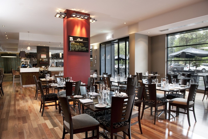 Imagen del bar/restaurante del Hotel Mantra Hindmarsh Square. Foto 5
