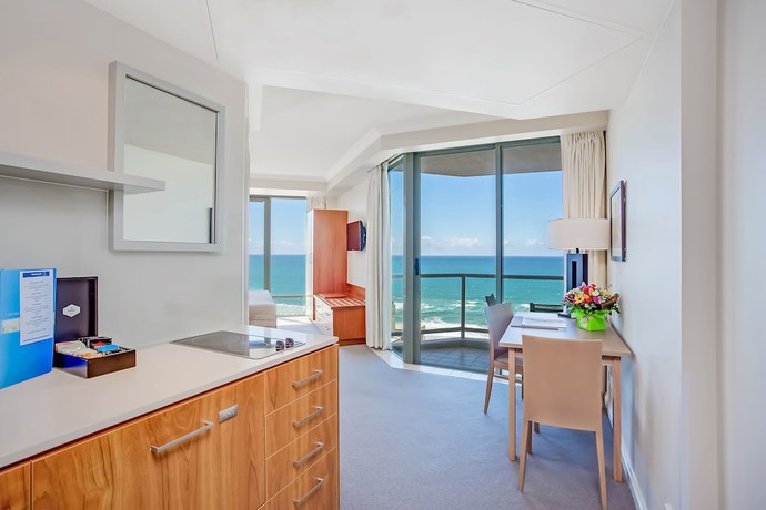 Imagen de la habitación del Hotel Mantra Legends. Foto 18