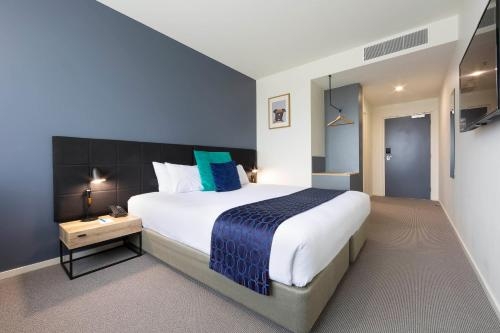 Imagen de la habitación del Hotel Mantra Macarthur. Foto 9