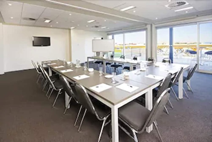 Imagen de los interiores del Hotel Mantra Melbourne Melton. Foto 18