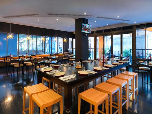 Imagen del bar/restaurante del Hotel Mantra On Little Bourke. Foto 5