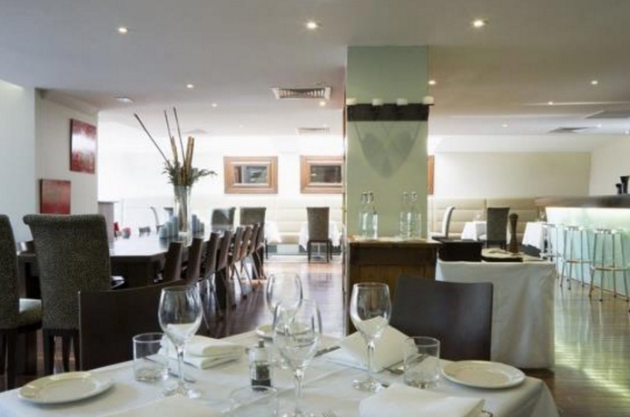Imagen del bar/restaurante del Hotel Mantra On Northbourne. Foto 6