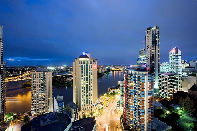Imagen de los exteriores del Hotel Mantra On Queen. Foto 12