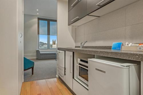 Imagen general del Hotel Mantra One Sandy Bay Road. Foto 2