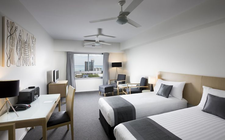 Imagen de la habitación del Hotel Mantra Pandanas. Foto 2