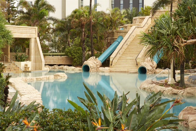 Imagen de la piscina del Hotel Mantra Sun City. Foto 14