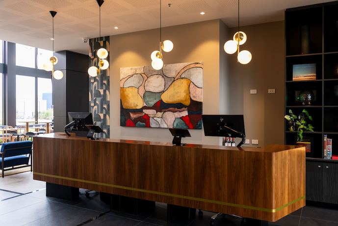Imagen de los interiores del Hotel Mantra Tonsley Adelaide. Foto 19