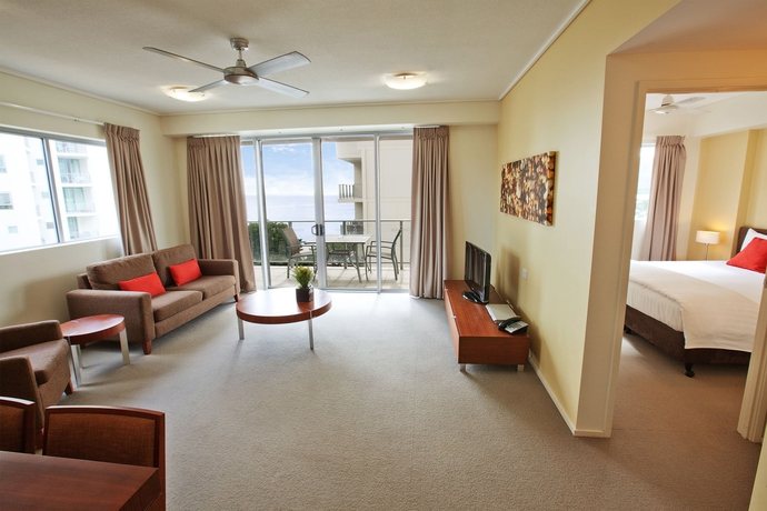 Imagen de la habitación del Hotel Mantra Trilogy. Foto 13